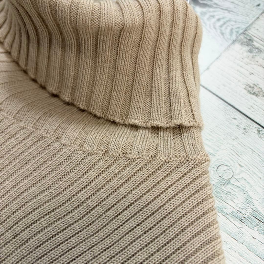 ☆最高峰白タグ☆マックスマーラ　タートルネックニット　イタリア製　Mサイズ