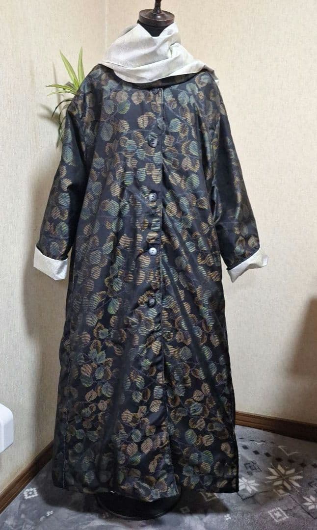 着物リメイク　リバーシブルコート　白大島紬×黒大島紬　モノトーン