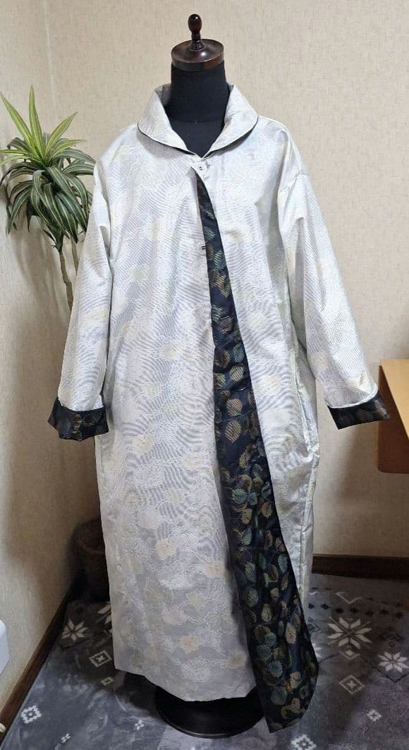 着物リメイク　リバーシブルコート　白大島紬×黒大島紬　モノトーン