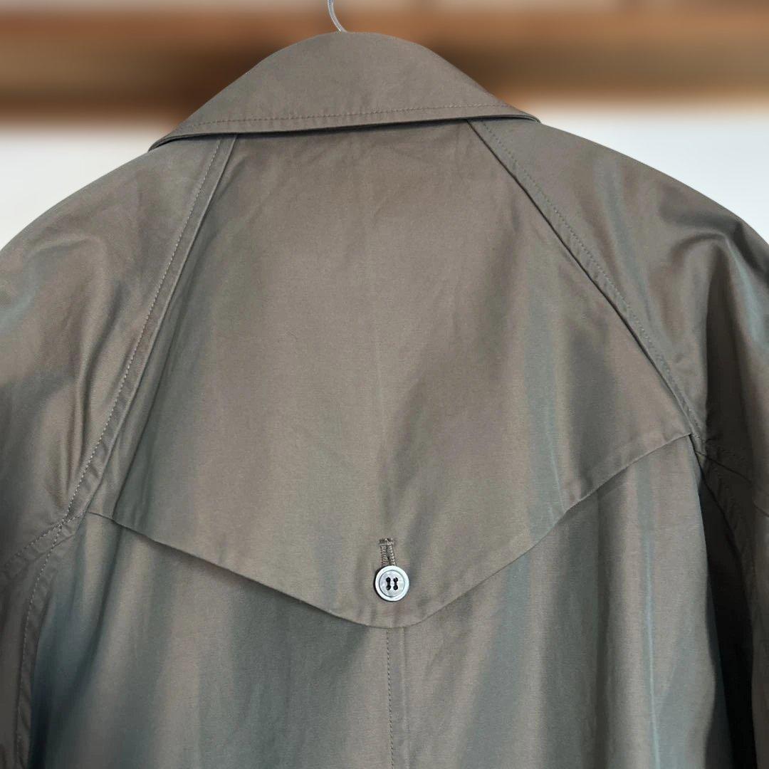 ユニバーサルティシュ　トレンチコート　美品 お値下げしました。