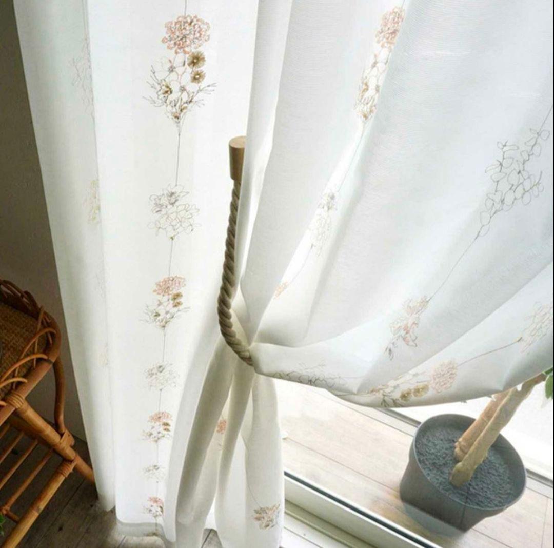 【新品未使用】花柄刺繍レースつきカーテン_完全遮光/遮熱遮断/防音/形状記憶