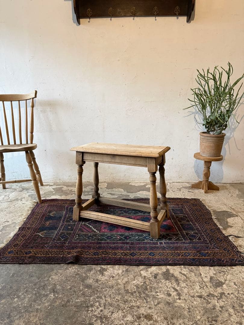 ビンテージ　スツール　サイドテーブル ベッドサイドテーブル　　剥離