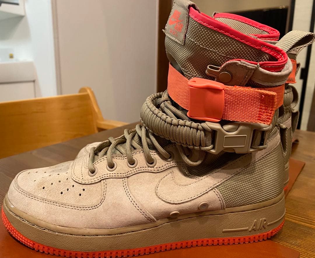 ナイン　Nike スペシャルフィールドAir Force 1