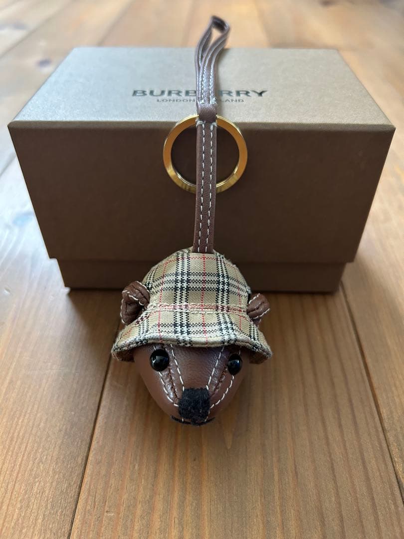 【最終値下げ】バーバリー トーマスベア チャーム　バケットハット