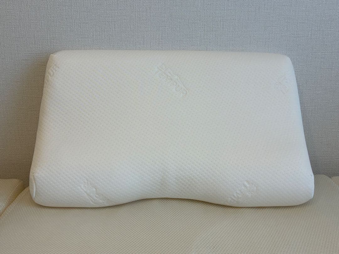 【美品】テンピュール ミレニアムピロー Sサイズ