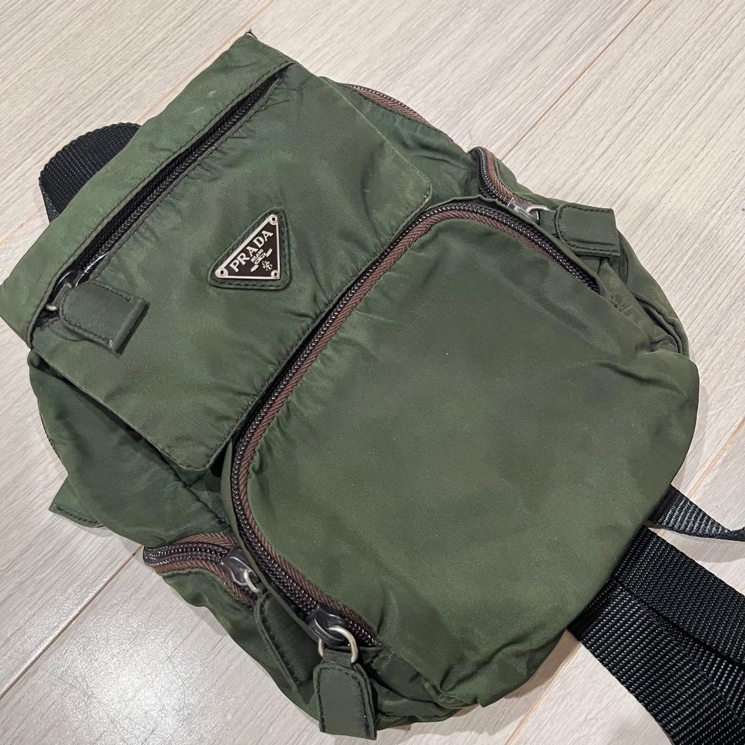 PRADA オリーブグリーン バックパック ミニリュック