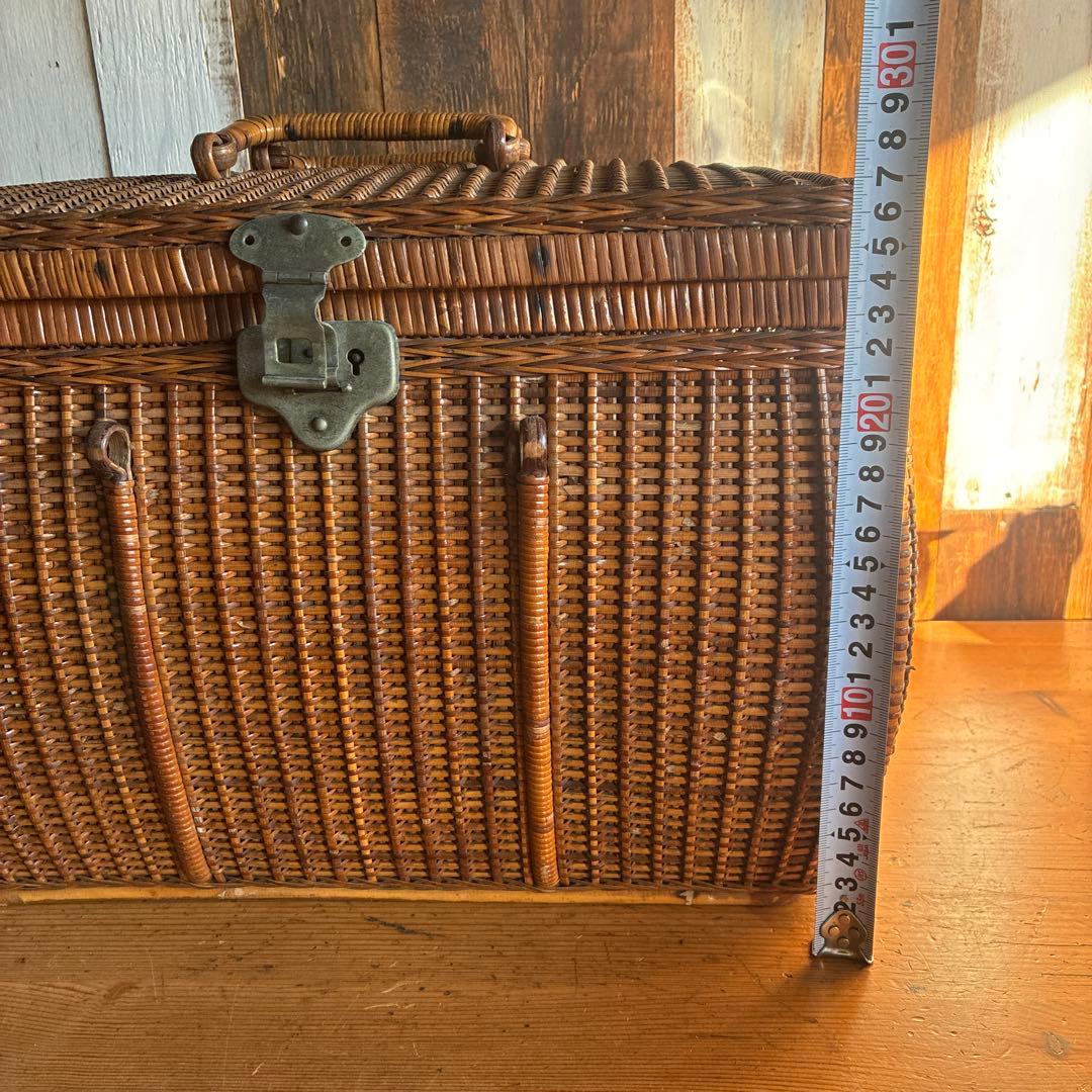 ラタン 蓋付きバスケット