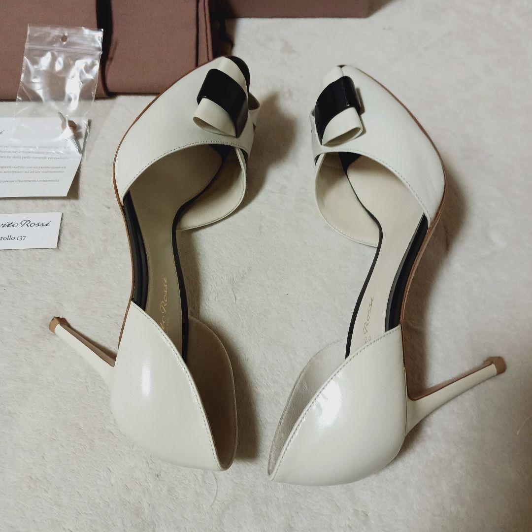 ジャンヴィトロッシ（Gianvito Rossi）パンプス　ドーセースタイル