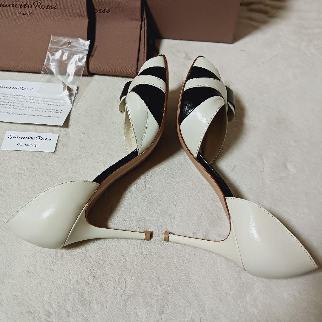 ジャンヴィトロッシ（Gianvito Rossi）パンプス　ドーセースタイル