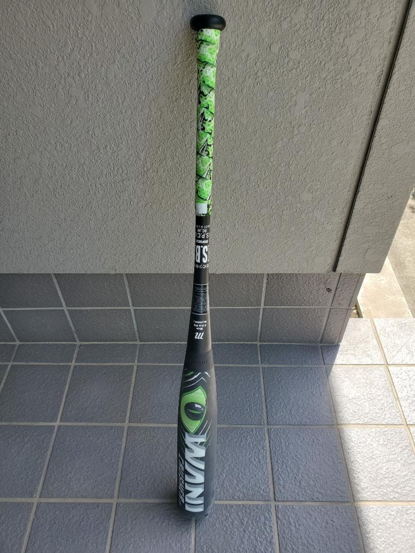 Marucci Cusher 19 バット ブラック/グリーン