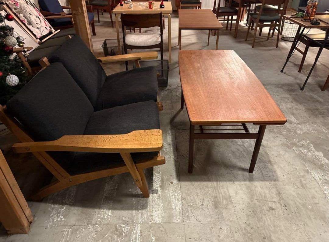 デンマーク　チーク材　エレベーターテーブル　北欧ビンテージ