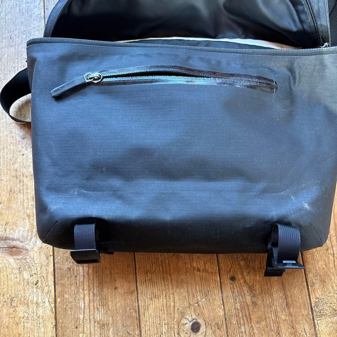 【お値下げ】Arc'teryx Granville 10 Courier Bag