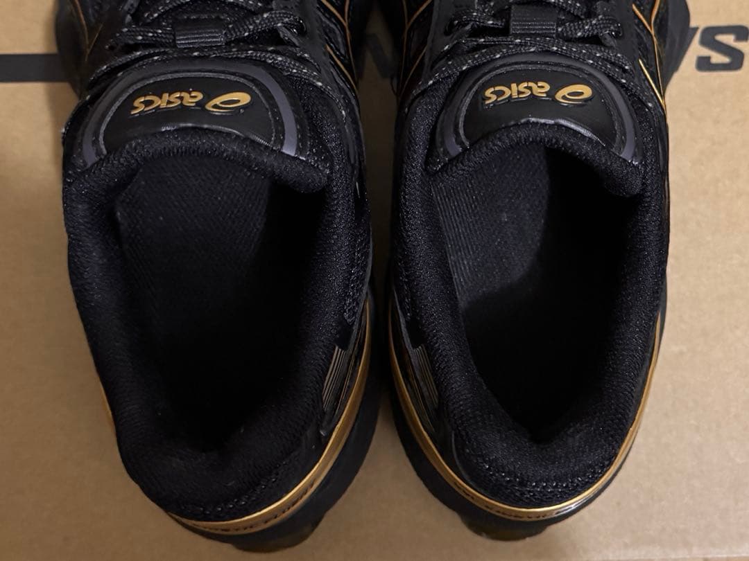 【ASICS】GEL-KINETIC FLUENT 23.5cm