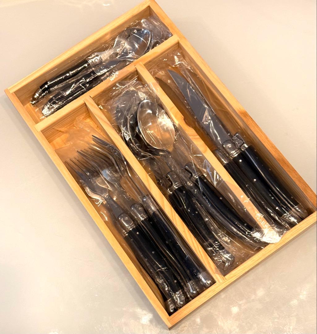 Laguiole elite カトラリーセット 24本入り　ブラック 刻印入り