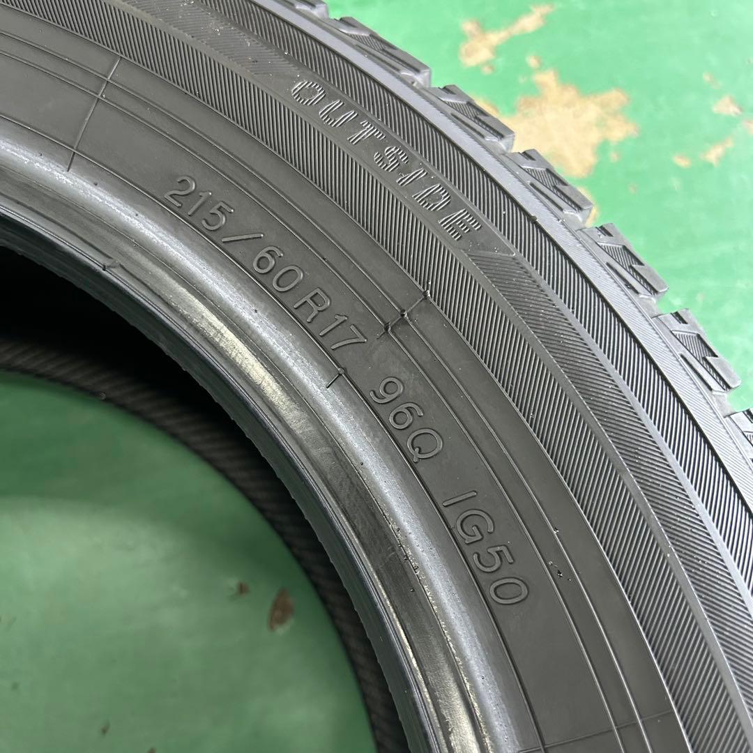 中古スタッドレス215/60R17ヨコハマ4本セット　カローラクロスなど