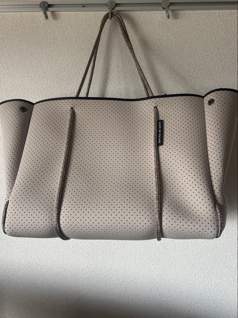 【STATE OF ESCAPE】エスケープトートバック 限定色　タグ付き