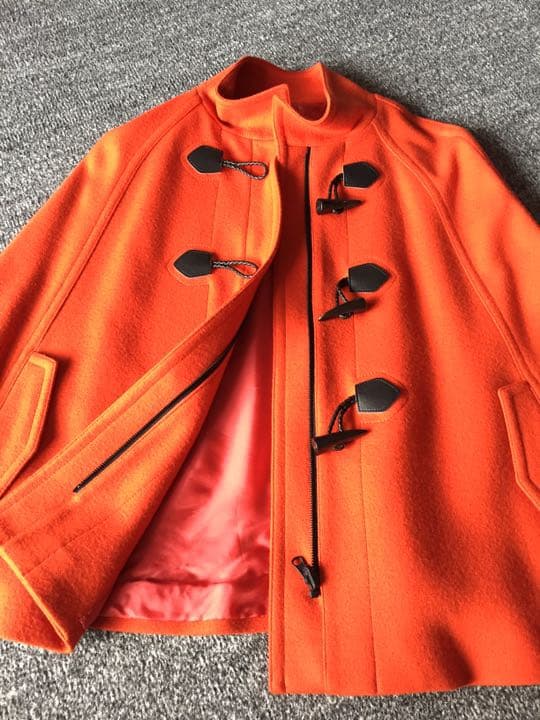 ヨシエイナバのダッフルコート美品です