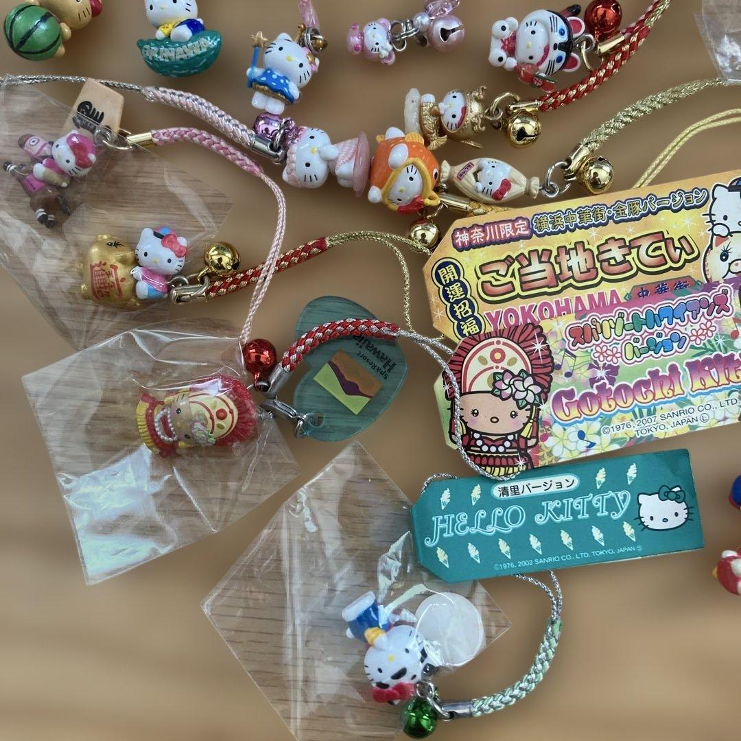 公*o様 ハローキティー　ストラップ