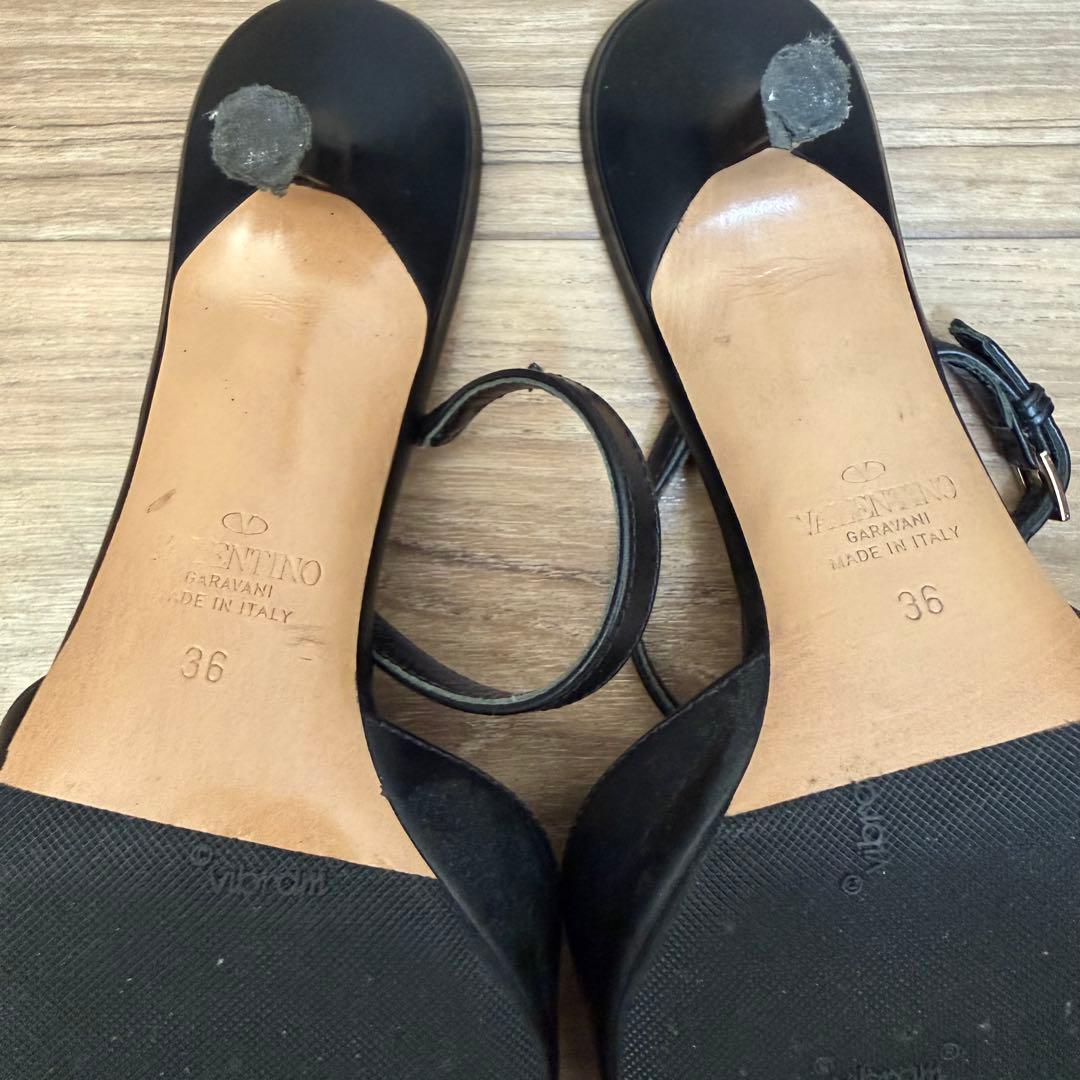 Valentino ブラック ハイヒール ポインテッドトゥ