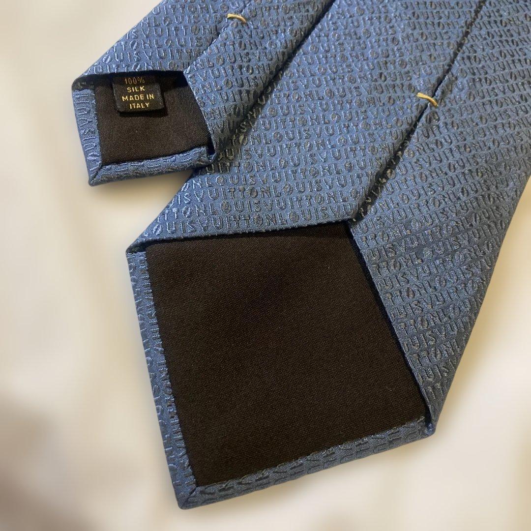 LOUIS VUITTON ネクタイ ★美品.ロゴ総柄.肉厚.イタリア製.シルク