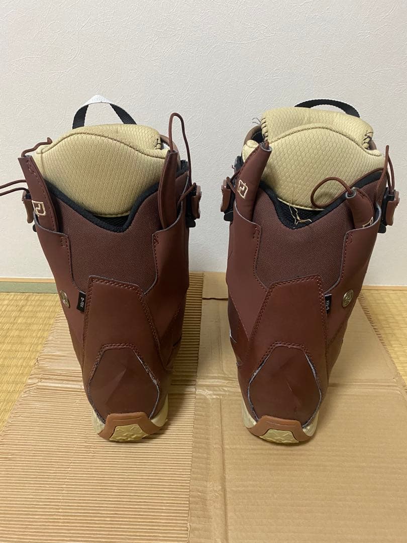 スノーボード　ブーツ　DEELUXE EMPIRE