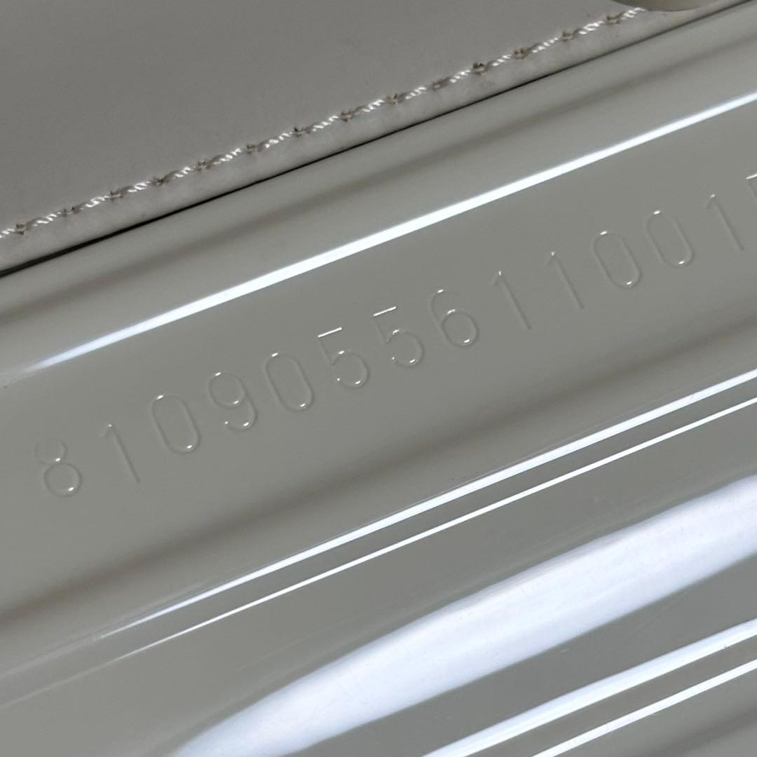 【未使用】 リモワ ユナイテッドアローズ スーツケース ４輪 エクリュ 29L