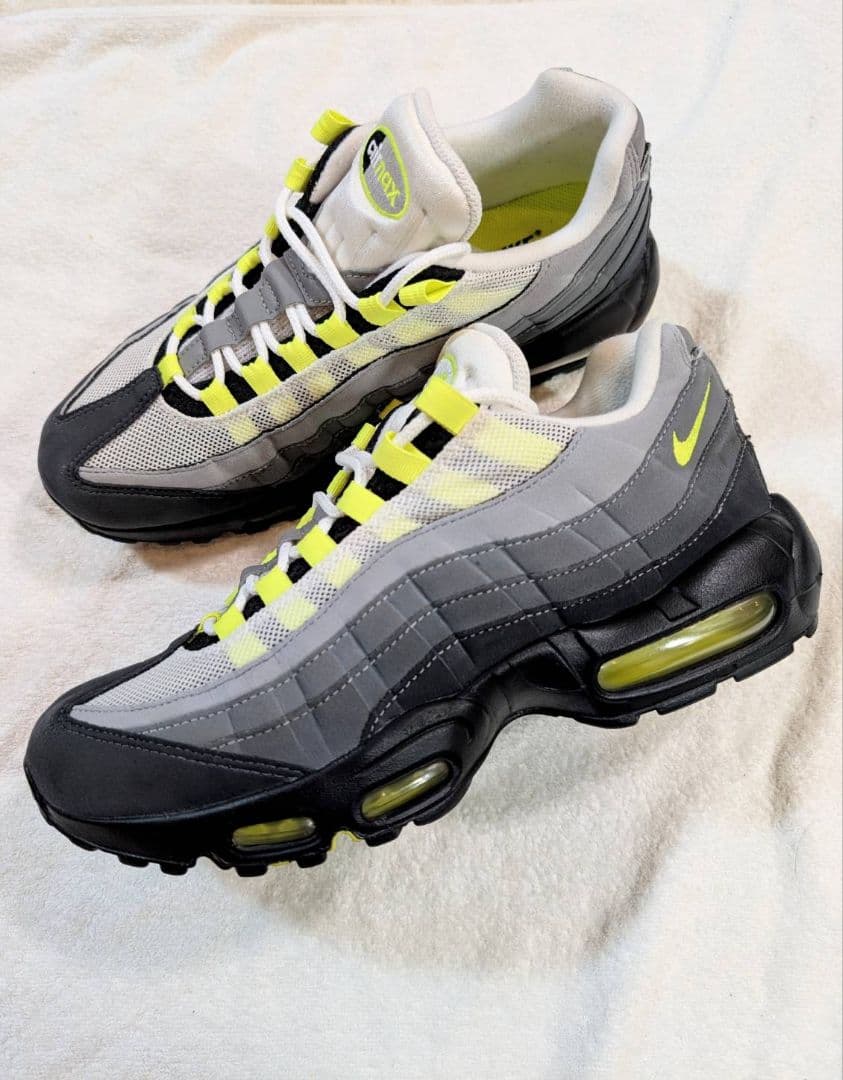 毎日値下げ　ナイキ エアマックス95 イエローグラデ 2020☆正規品☆美品☆