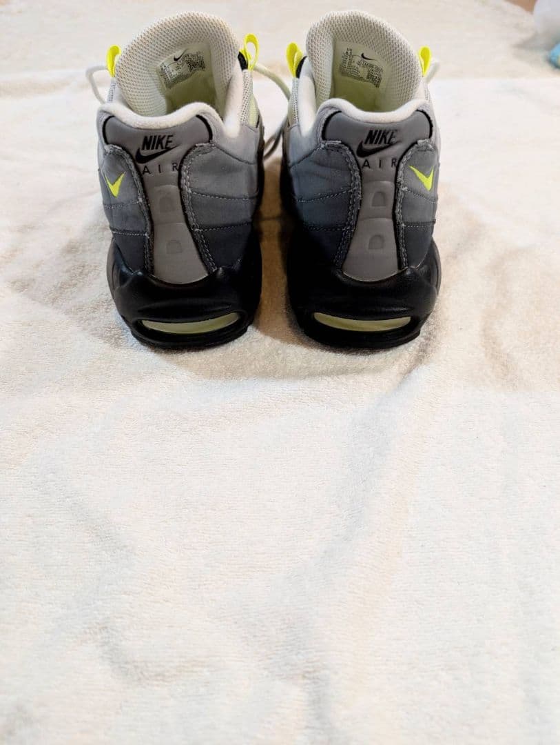 毎日値下げ　ナイキ エアマックス95 イエローグラデ 2020☆正規品☆美品☆