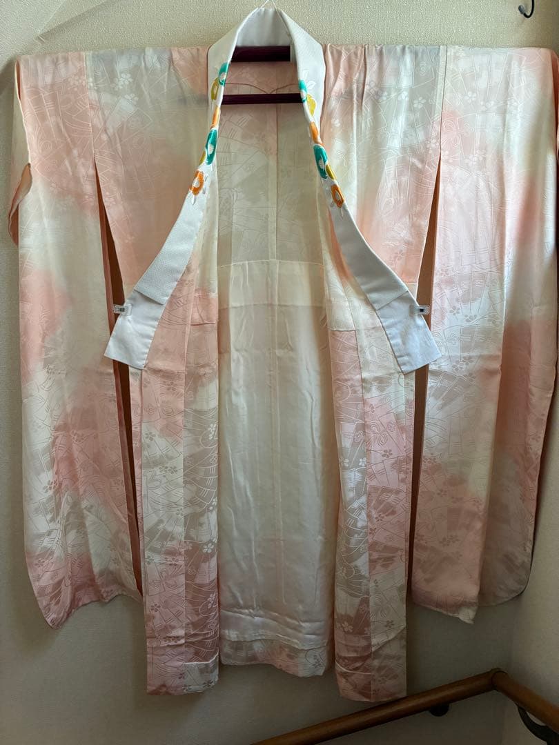 【逸品】藤娘きぬたや　総絞り　振袖　橙色　裄64 長襦袢　刺繍半襟(さんび)付き