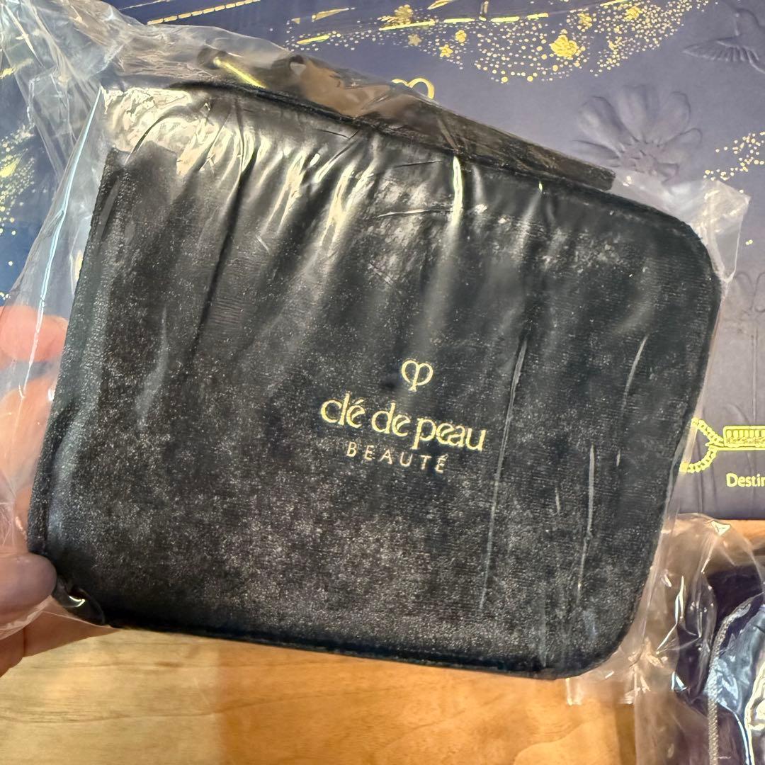 clé de peau BEAUTÉ クレドポーボーテ　ポーチセット