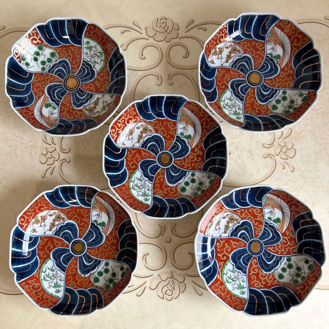 有田焼　藤太郎窯　金彩古伊万里様式　深皿揃　5枚セット　中鉢　中皿　唐草　金襴手