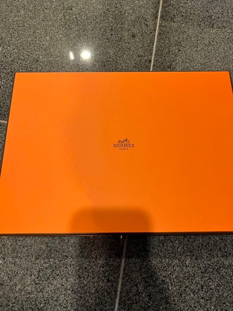 新品未使用　エルメス　カシミヤマフラー 《レクトヴェルソ》