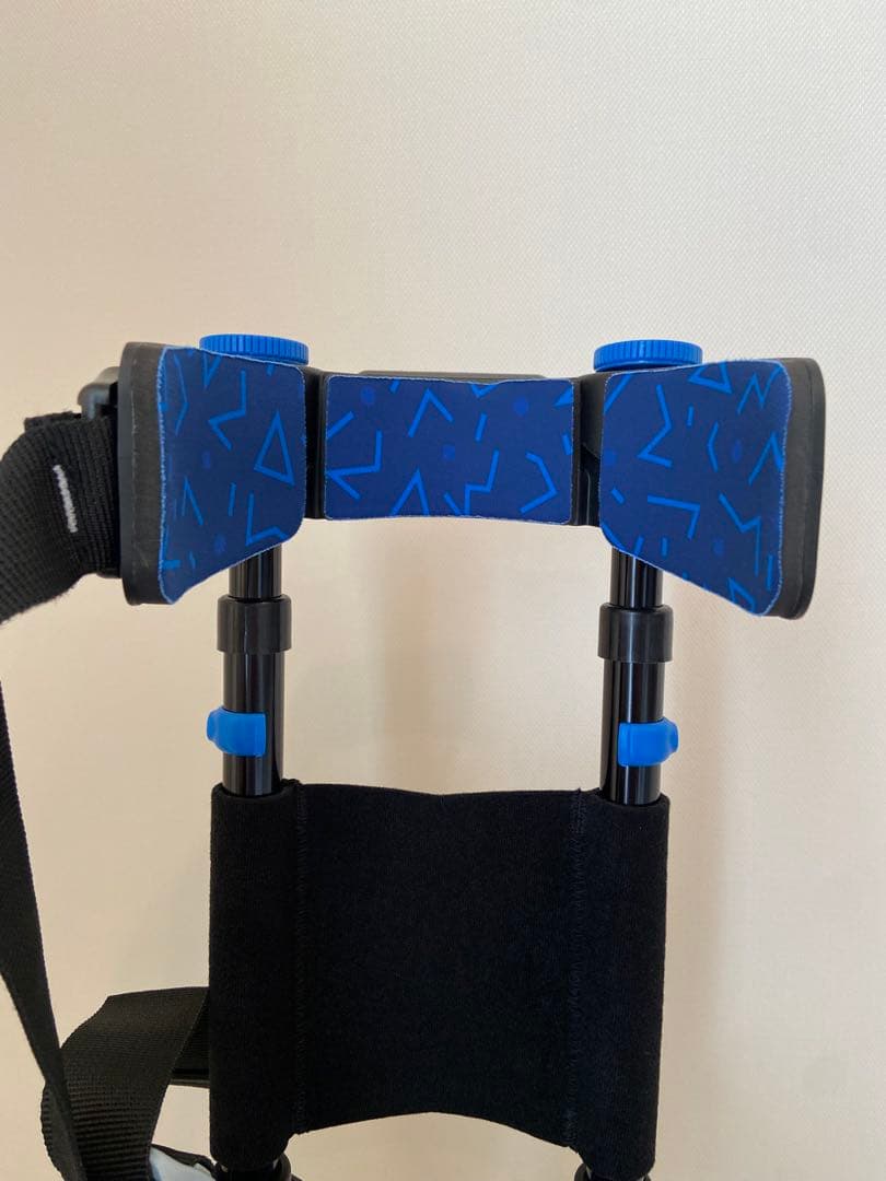 ぐっちゃん　WALK 3.0 ハンズフリー松葉杖