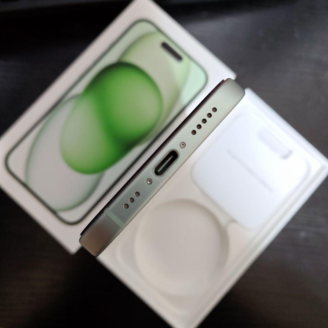 iPhone 15 グリーン 256GB SIMフリー 美品