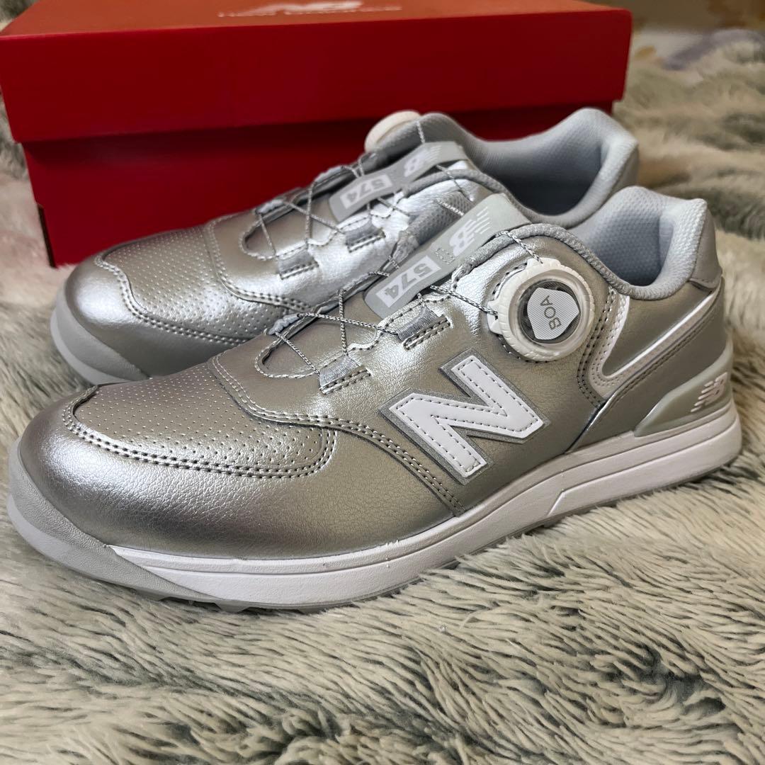 ニューバランスゴルフレディースシューズ24.5センチ