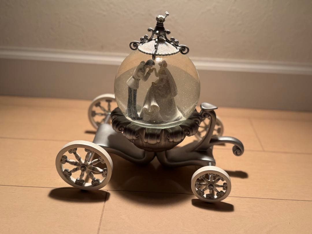 【破損有り】シンデレラ　スノードーム　スノーグローブ　ウォーターグローブ