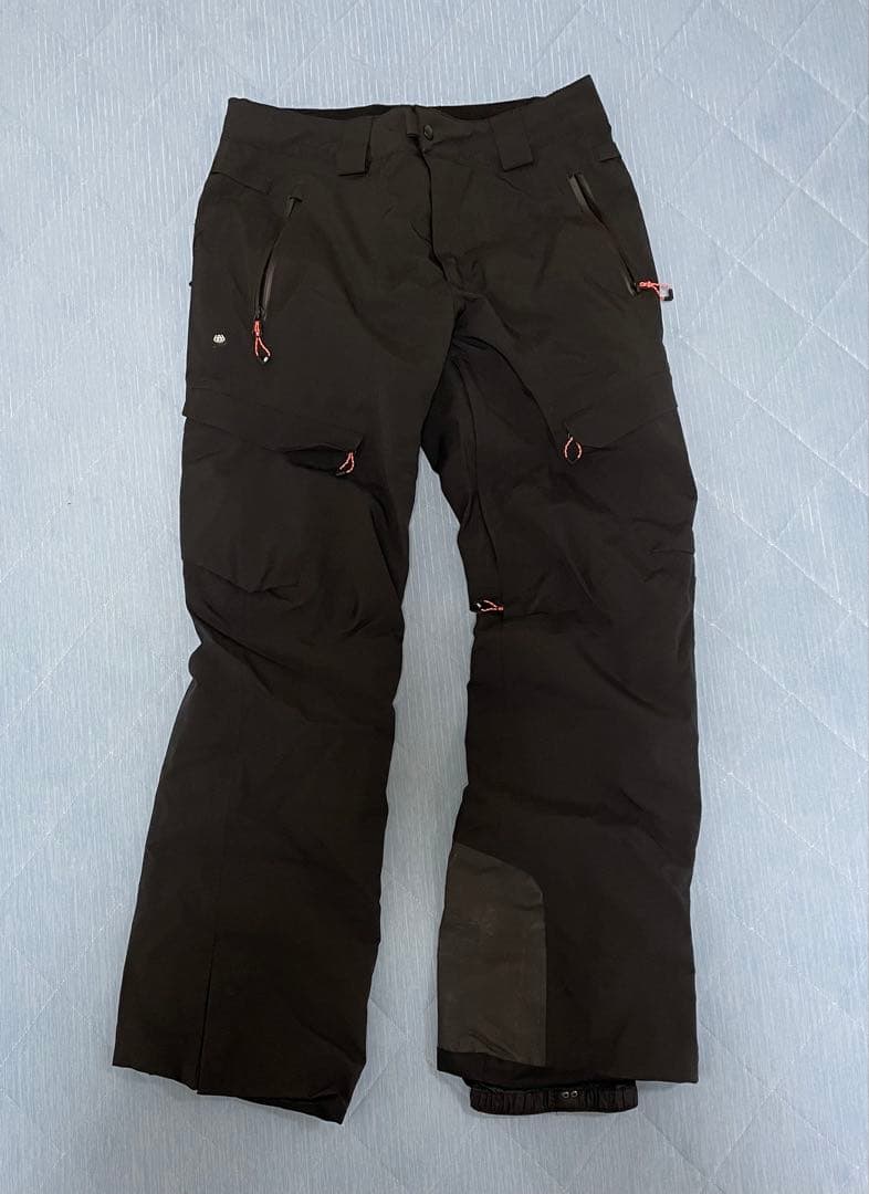 【sunny✨】スノボーウェア　スキーウェア　上下セット　686