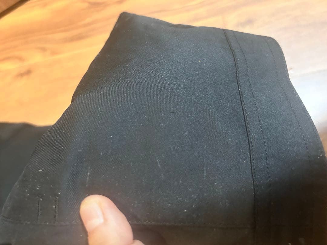 デサント　子ども用スキーウェアセット140（赤ジャケット・黒パンツ・ヘルメット）