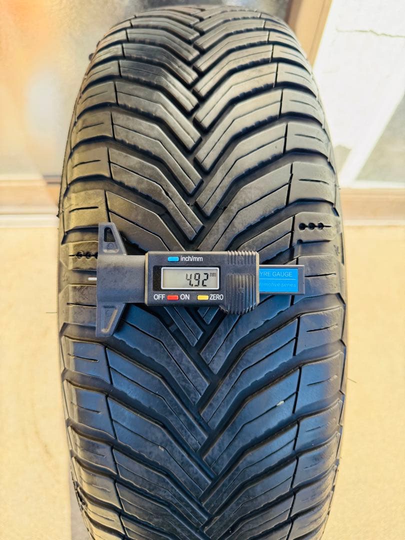 ミシュランオールシーズンタイヤ195/65R15 95V 2024年製