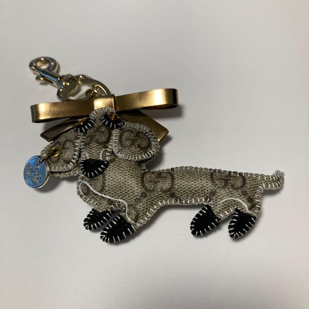 GUCCI グッチ グッチョリ アルトゥ ダックスフント キーホルダ キーリング