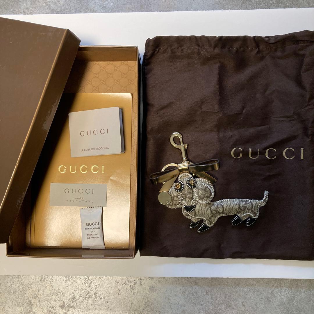 GUCCI グッチ グッチョリ アルトゥ ダックスフント キーホルダ キーリング
