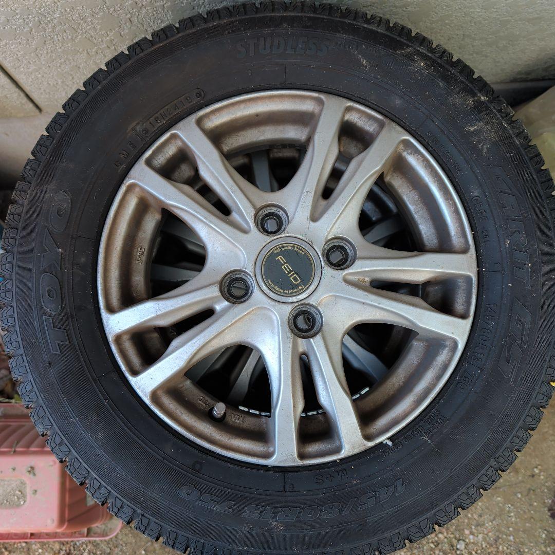 TOYO スタッドレスタイヤ 145/80R13 ホイール付き
