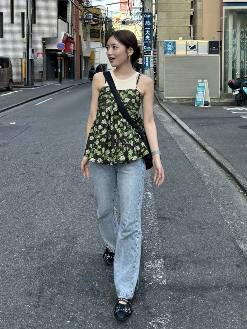 LILY BROWN バルーンスリーブ　ジャガード　ペプラム　シモーネロシャ