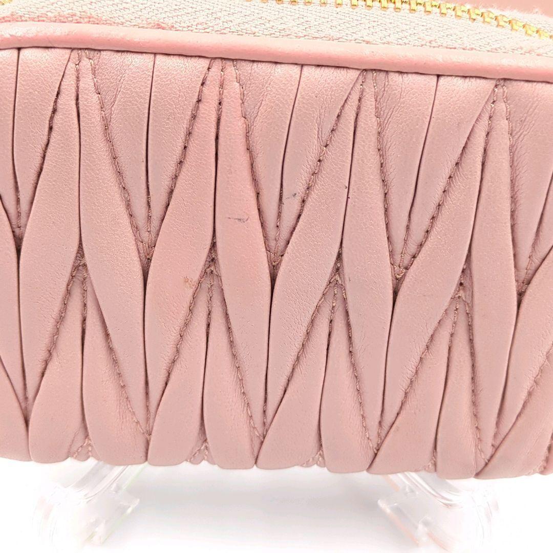 良品✨️miumiu マテラッセ　ピンクレザー　財布　コの字ファスナー