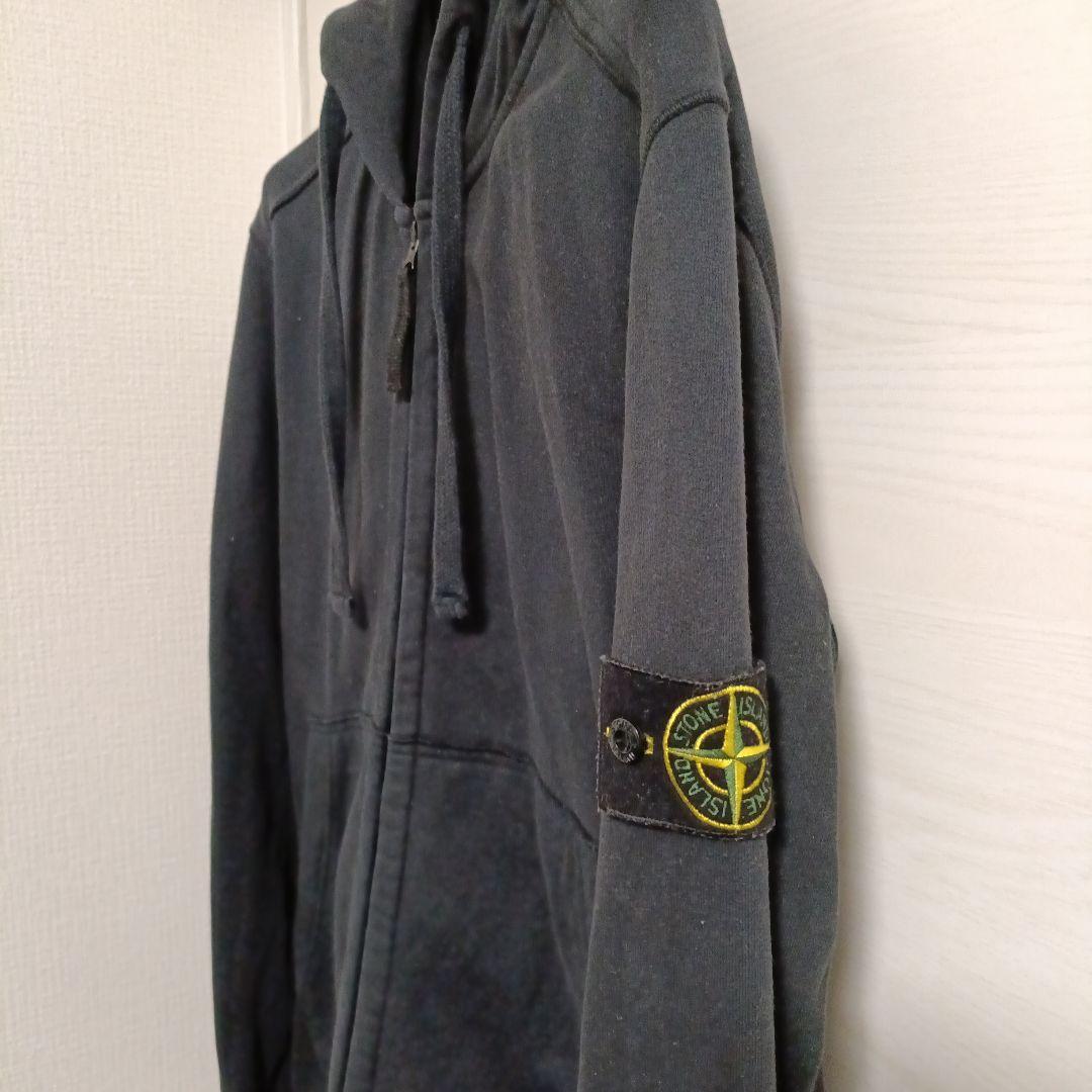 Mサイズ　ストーンアイランド ブラック パーカー