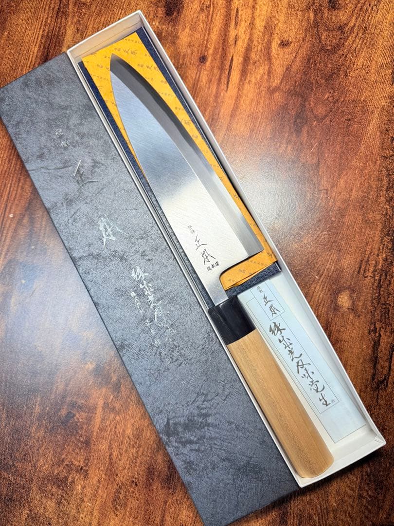 正本　出刃　包丁　本霞玉白鋼　7寸 水牛柄