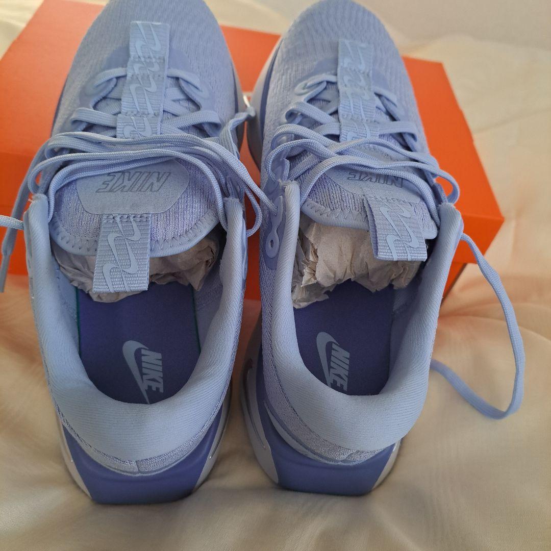 Nike ウオーキングシューズ　モティバ