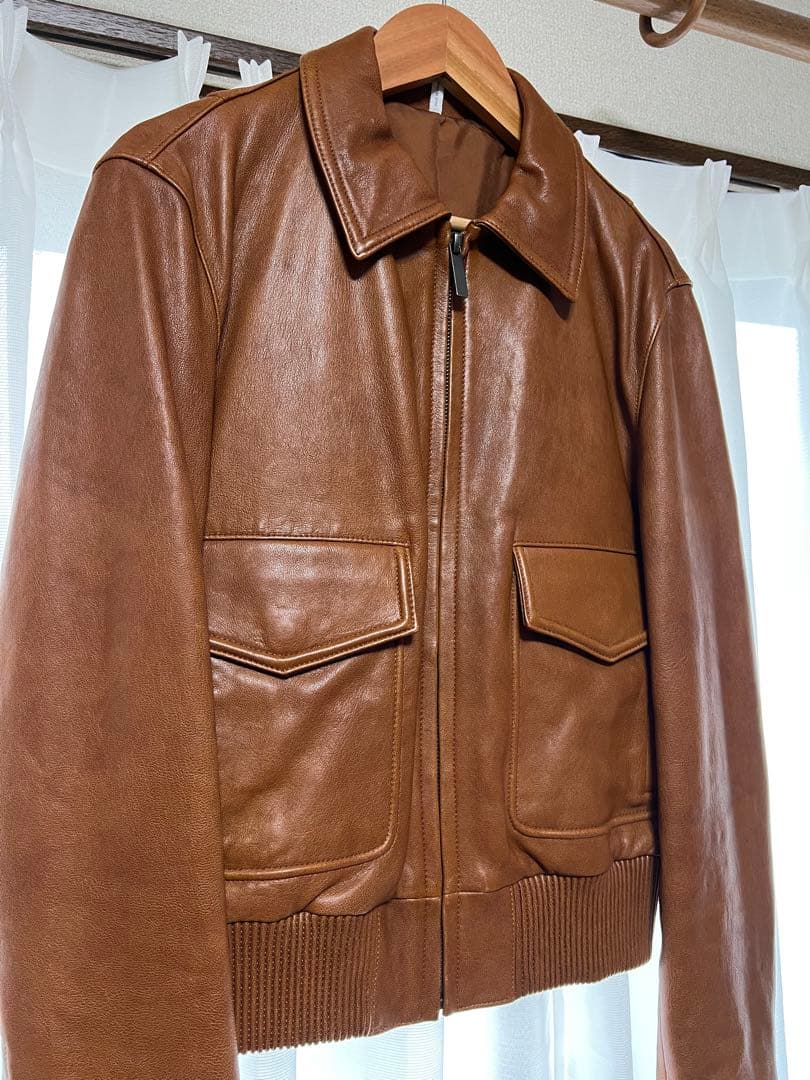 モモコ。HELMUT LANG A-2ジャケット