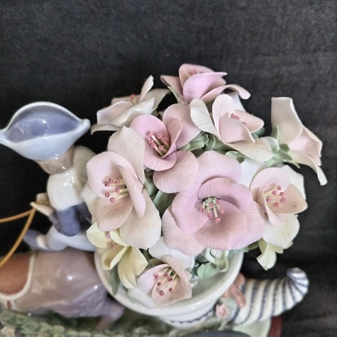 世界限定5000体 LLADRO 磁器人形 『夢の旅立ち』花びらのかけあり