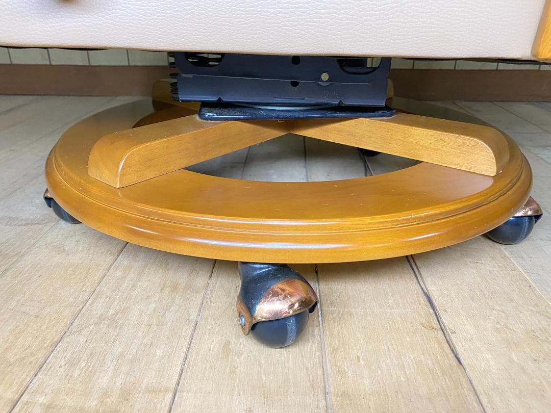 回転式　キャスター付きダイニングチェアー②